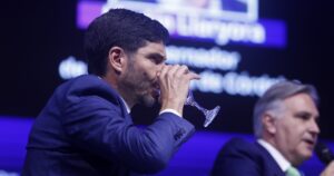 Los gobernadores aliados se reúnen para meter presión contra el veto de Milei