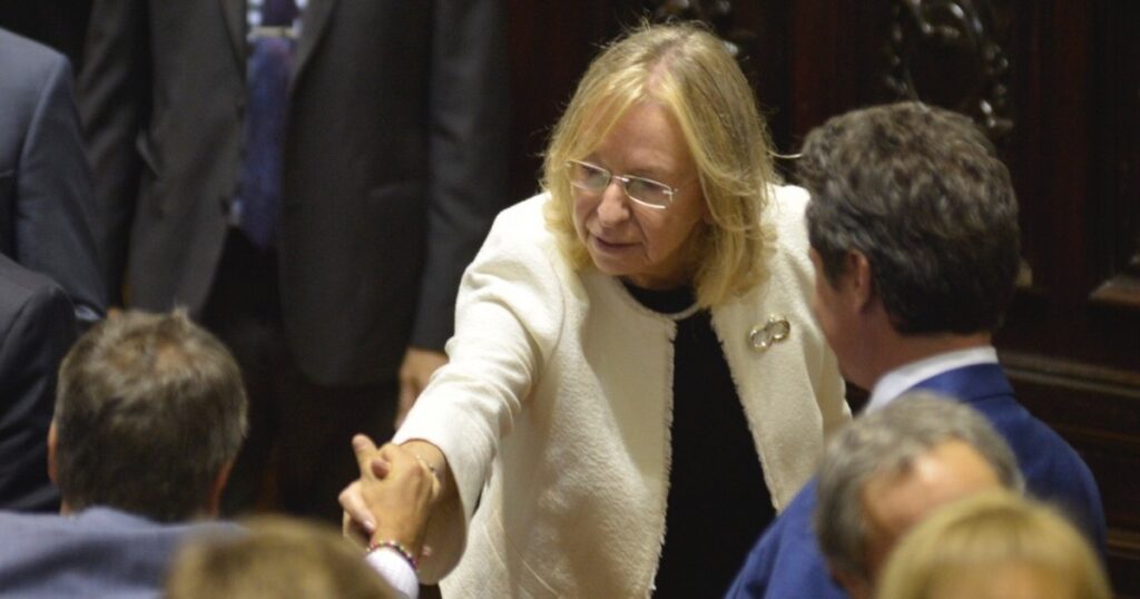 La Junta Electoral se prepara para un desdoblamiento en la provincia y pide ampliar plazos