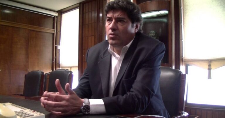 Slokar: “El dilema global actual es algoritmo o democracia”