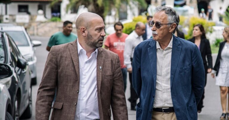 El escándalo de las coimas ahora llega a Lugones por una contratación del Posadas
