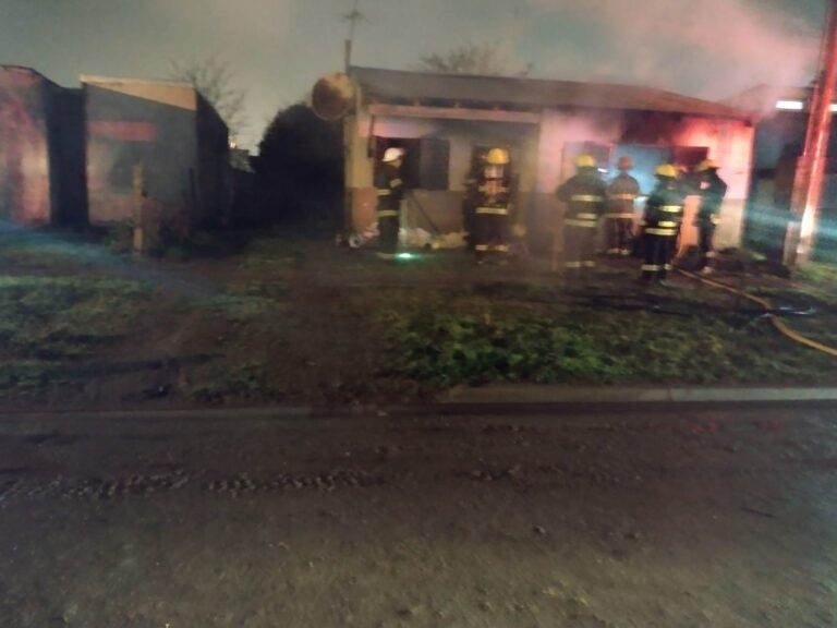 Tragedia en Ayacucho: una persona de 83 años fallecio en un incendio en plena madrugada