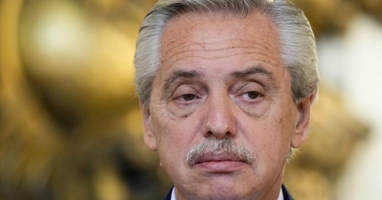Alberto a Trump: “Wake up Donald!, preguntá para quien es el 3%”