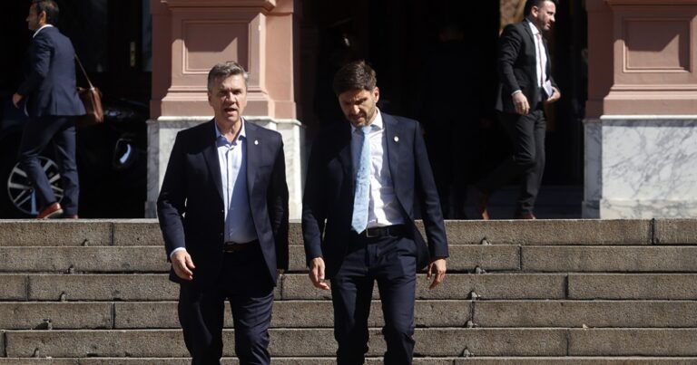 Los gobernadores denuncian que la Rosada manoteó 260 mil millones de ATN en el primer semestre