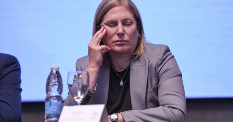 Scaglia apuntó contra los macristas que “se pintaron de violeta” y detonó el grupo de WhatsApp del PRO