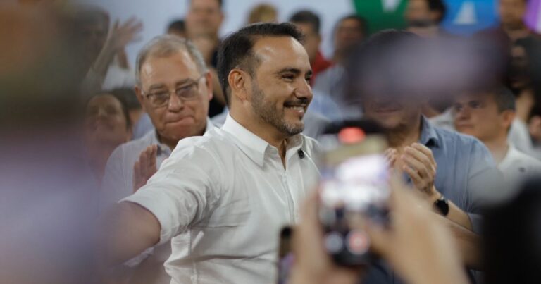 Valdés ganó en primera vuelta en Corrientes y los libertarios quedaron cuartos