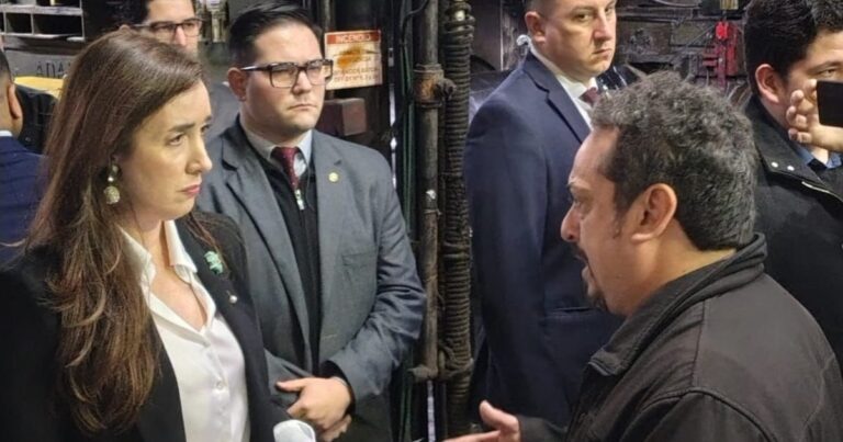 Increpada por despidos, Villarruel se despegó: “Las explicaciones las tiene que dar el Ejecutivo”