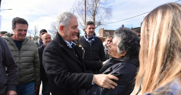 Alak y los candidatos del peronismo recorrerán todos los barrios de La Plata en el cierre de campaña