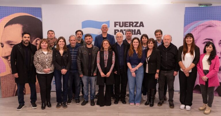 El peronismo aprovecha la interna del Gobierno, para arrancar la campaña