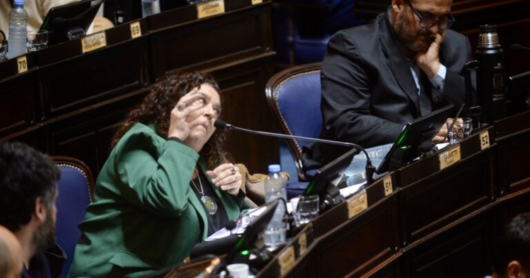 Ningún diputado libertario salió a defender a Karina de las chicanas por el 3% en la Legislatura