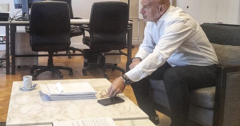 Estallido libertario en el Conurbano por el control del Hospital del Bicentenario