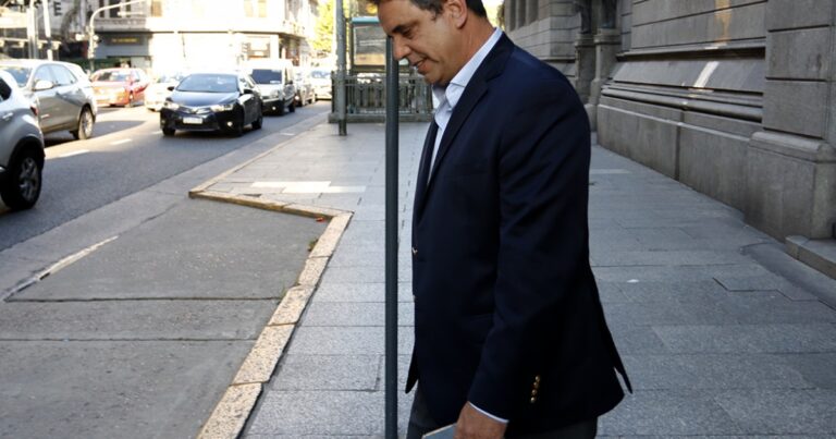 Karina furiosa con Catalán por el ataque de libertarios tucumanos a Mercedes Sosa