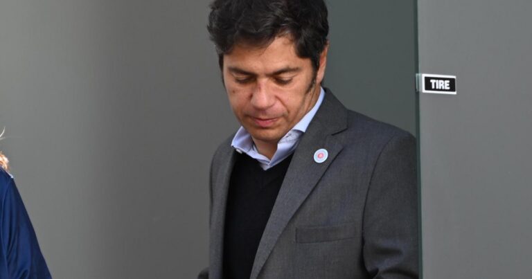 Kicillof vuelve a tensionar con la Legislatura y veta parte del presupuesto de los Diputados