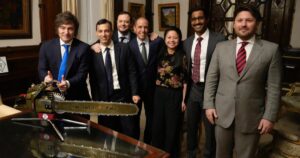 ¿Quién está atrás de Sur Energy?: la empresa fantasma que el gobierno metió en el acuerdo con Open IA