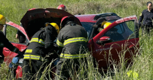 Dos accidentes viales en las últimas 12 horas: tres menores y una mujer fueron trasladados al Hospital