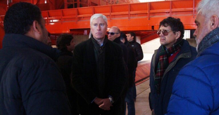 Si Santilli lleva Coria de viceministro, el misterioso karinista Lan Hao Yuan asumiría de diputado