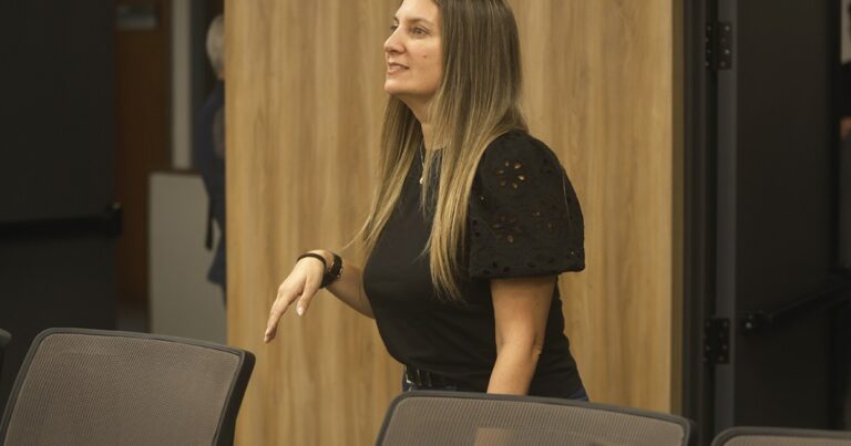 Macri quiere que Lospennato se quede en Diputados para que el PRO no pierda otra banca en manos de Bullrich