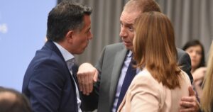 Santilli inicia una ronda de negociaciones por el presupuesto con los gobernadores