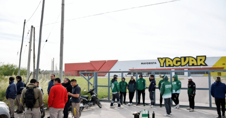 Cerró un mayorista de Bahía Blanca porque una ruta destrozada impedía llegar a los clientes