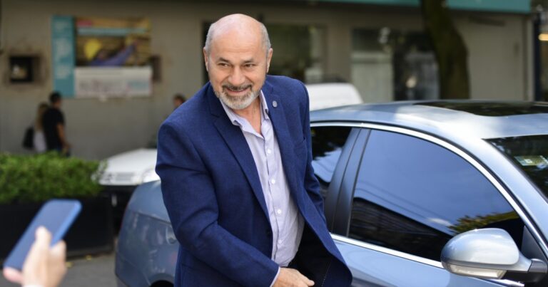 Secco refuerza su influencia sobre el Puerto La Plata y proyecta poner a una ex diputada al mando