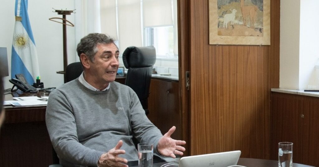 Vialidad Nacional retó a un empresario que arregló por su cuenta el tramo de una autopista