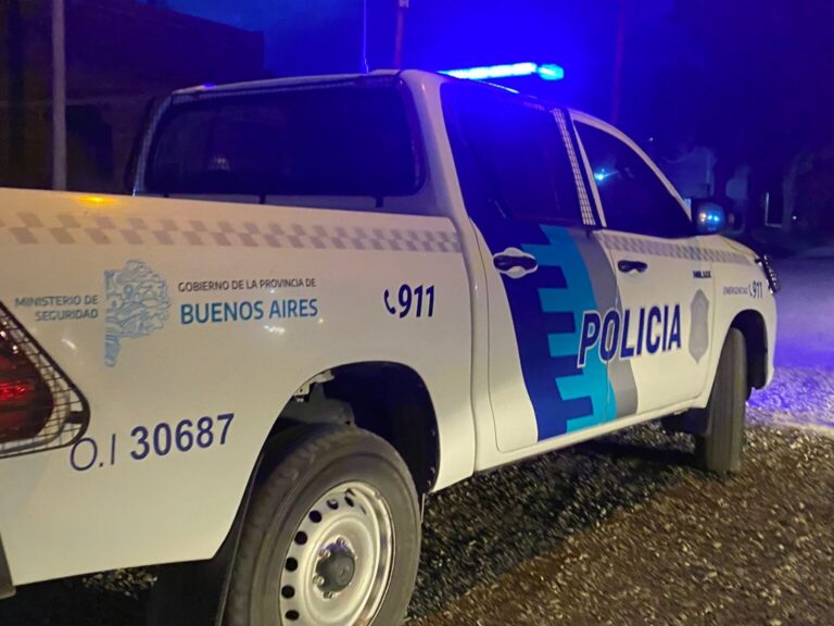 Activación de servicio de emergencia por el despiste de una camioneta en Camino San Ignacio