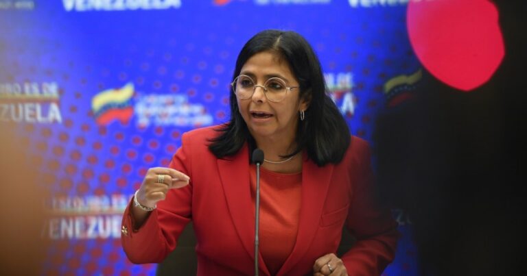Delcy saca al testaferro de Maduro del gobierno en nuevo gesto a Trump