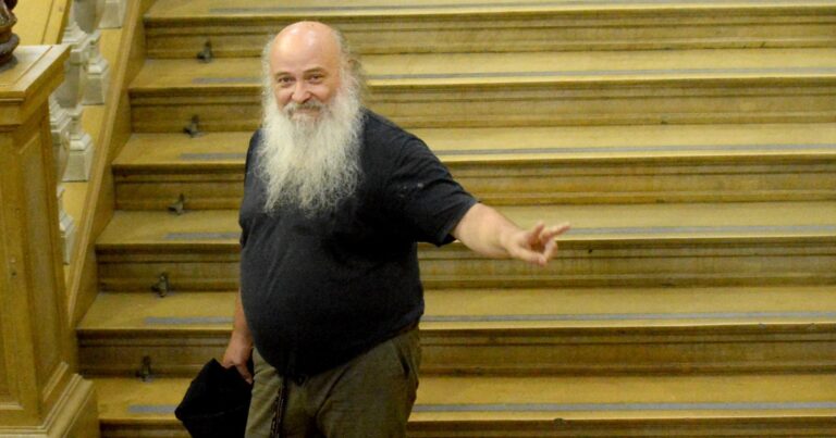 Pérsico quiere presentar lista en el PJ y denuncia que le secuestraron el token