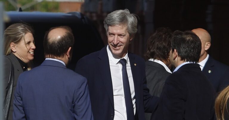 El Central sumó USD 700 millones de reservas y el dólar baja, ayudado por las emisiones de deuda