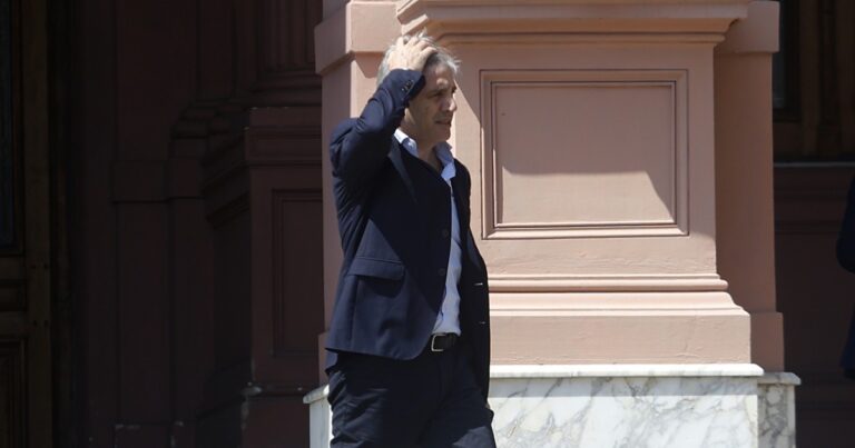 John Foos cierra su planta de Beccar e importará zapatillas de Asia