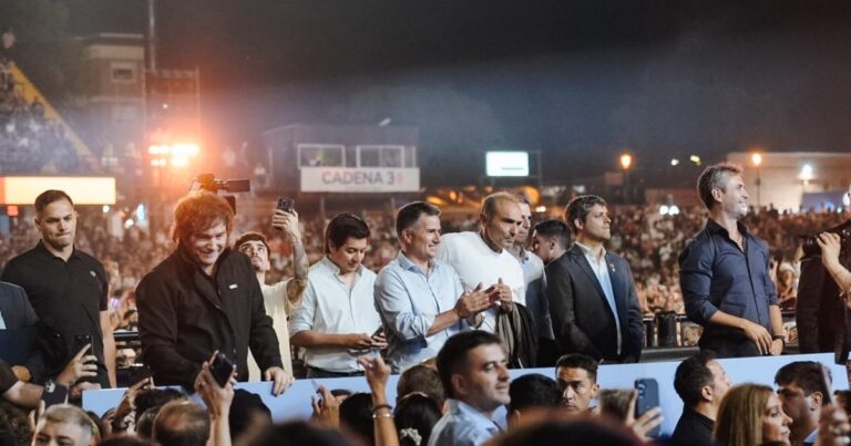 El paso de Milei por Jesús María encendió todas las alarmas en el peronismo