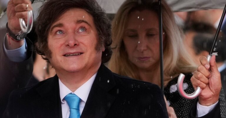 Milei sacó un decreto anti China, pero a mitad de año tiene que renovar el swap