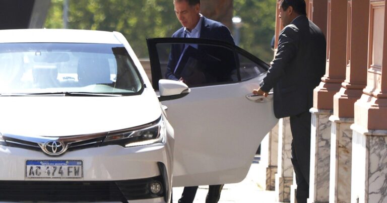 Santilli corre a otro funcionario de Francos y se queda con el control del Renaper