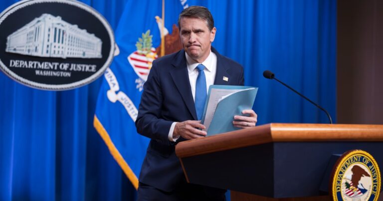 Liberan 3 millones de archivos de Epstein con explosivas afirmaciones sobre Trump, Clinton, Bill Gates, Musk y Aznar