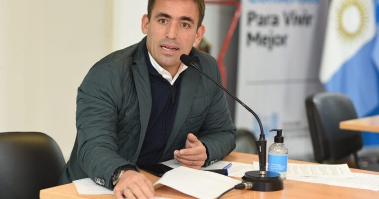 El hijo de Negri se distancia de De Loredo y ya habla con Bornoroni