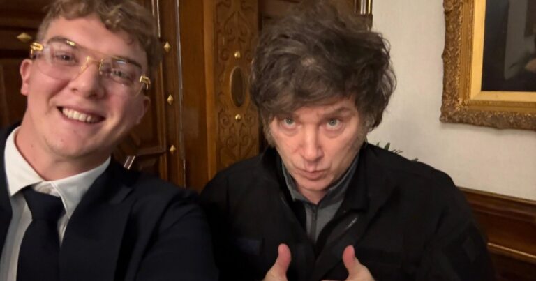 Aparece el contrato de Milei y Hayden Davis, y revelan que un jubilado cobró 500 mil dólares como intermediario