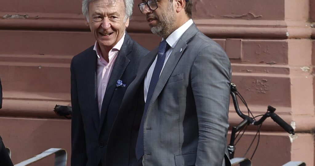 Explotó la interna en Economía: Renuncia Lew a la Secretaría de Finanzas, enfrentado con Furiase