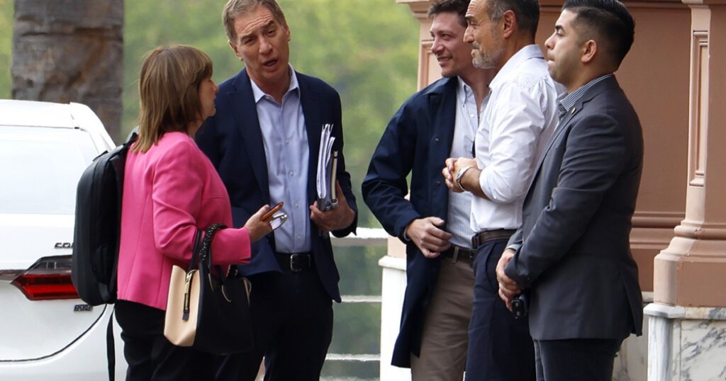 Milei le pidió a la mesa política que se interne en el Senado hasta que salga la reforma laboral