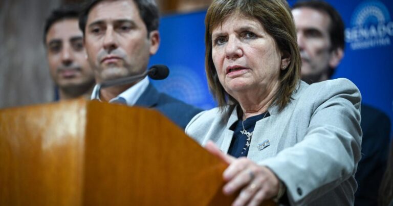 Bullrich ratificó los artículos de la reforma laboral que le quitan poder a la CGT