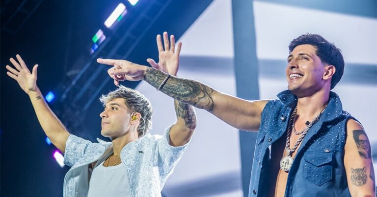 Un intendente neolibertario gastó 108 millones para llevar a Desakt2 al Festival del Lomito