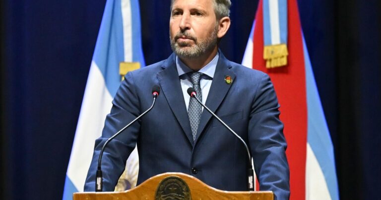 Frigerio anunció un shock de obras en rutas y lanzará una reforma previsional