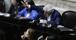 Cristina le da a Urtubey el PJ de Salta y buscan echar a los diputados de Sáenz que apoyan a Milei
