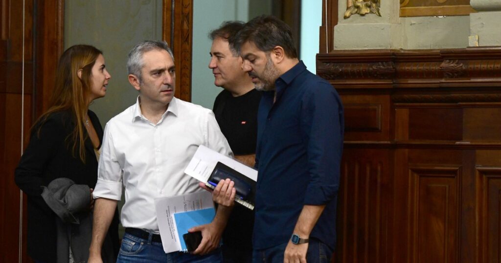 Interna en el gabinete de Kicillof: Bianco se peleó con Larroque y con el ala técnica del gabinete