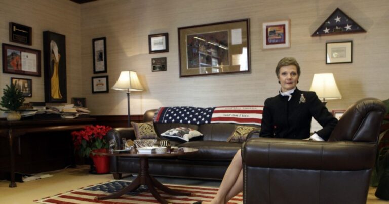 La Justicia de Estados Unidos revocó el fallo contra Argentina por la expropiación de YPF