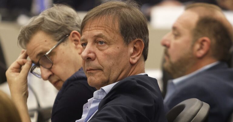 Zago agita la interna del gobierno y dice que “si lo dejan elegir a Milei, Adorni no estaría más”