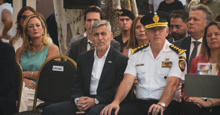 El ministro de Seguridad de Llaryora choca a los fiscales tras la muerte de un policía