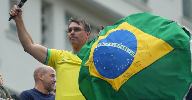 El bolsonarismo se movilizó para potenciar la candidatura de Flavio y pedir la amnistía para Bolsonaro