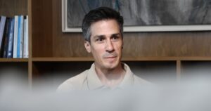 “Si en tres años de crecimiento no aparece el empleo privado formal, revisamos la teoría económica”