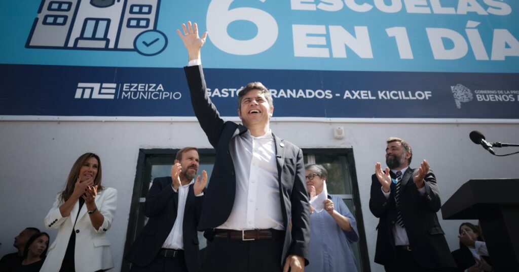 En una recorrida por Ezeiza, Kicillof inauguró seis escuelas