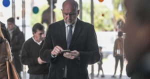 Perotti encargó una encuesta para definir si vuelve a ser candidato a gobernador