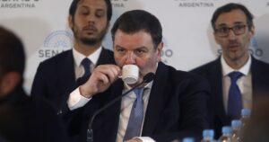 El gobierno ahora no descarta abrir la negociación de la Corte con Comodoro Py para acordar una “paz judicial”